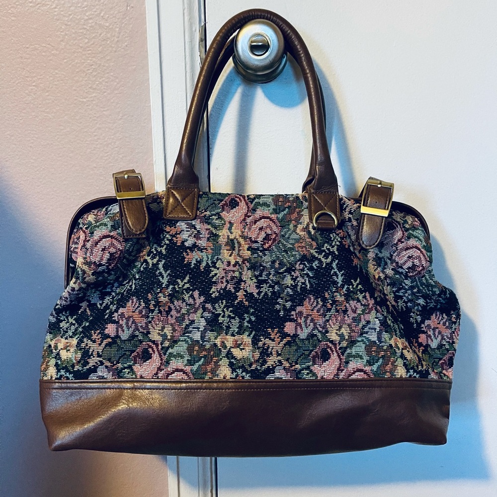 FOREVER 21 Vintage Duffle bag